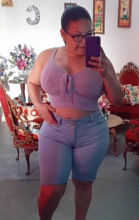 Ysmara Martinez pretty actress photo