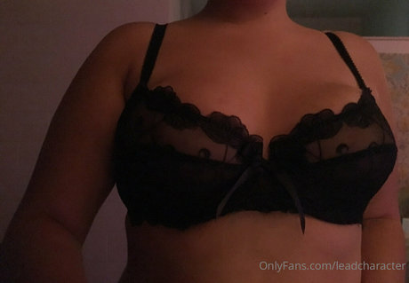 devilinprada99 pornstar pretty picture