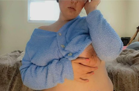 devilinprada99 pretty model img