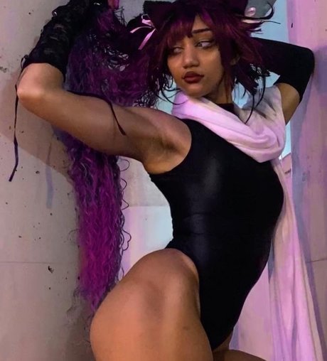 Numochiii star naked img