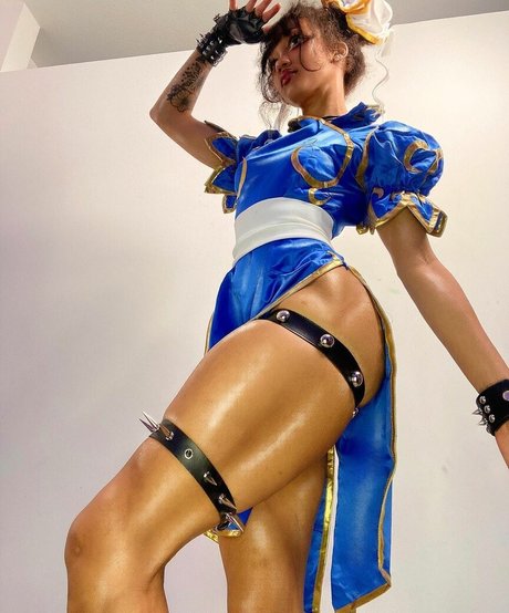 Numochiii xxx pornstar picture