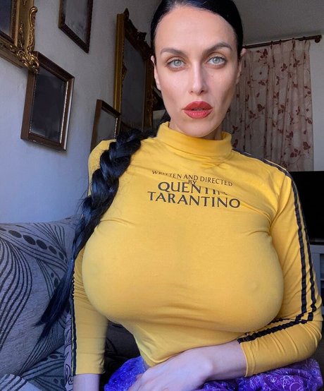 Castiza Vixens model pretty gallery