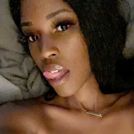 Girl Gamer Chas pornographic actress pic