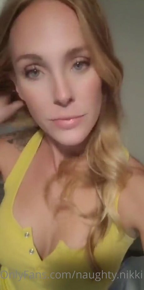 LovelyNikki08 hd model photo