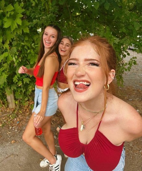 emilyyfiore free star images