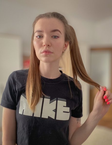 lily mint model nudes images