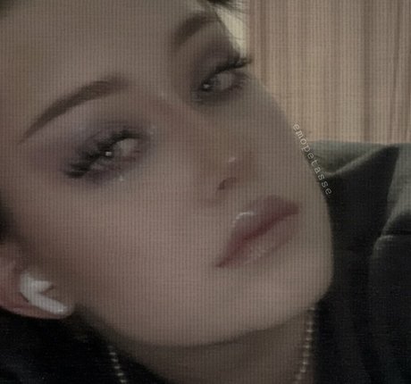 EmoPetasse adult star pictures