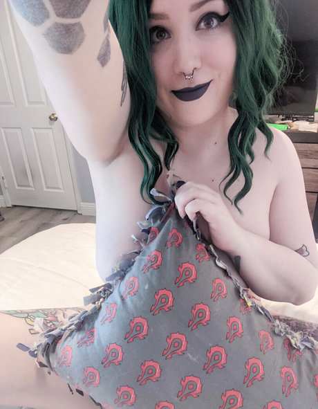 aerynabaddonfree free star photo