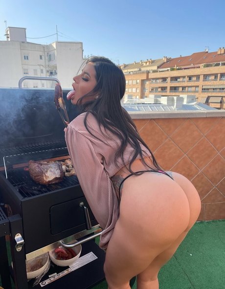 freesararetali high quality model picture