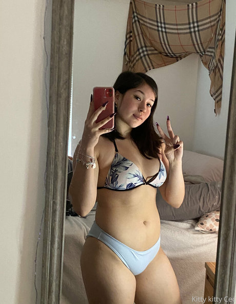 kittyscalling beautiful pornstar image