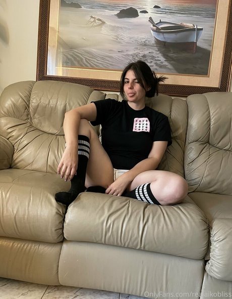 realaikobliss pornstar free pics