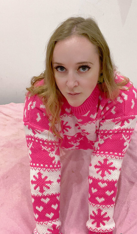 kisicafree nude actress pics