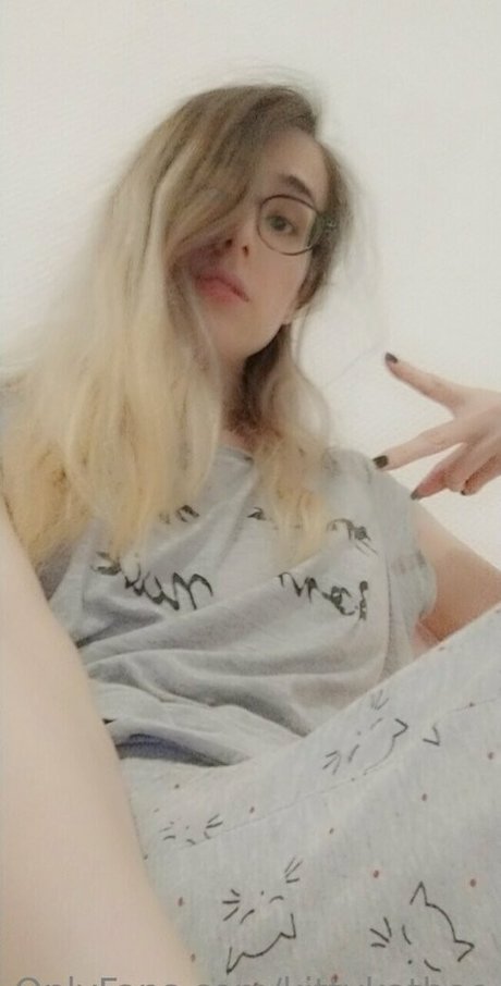 kittykathee pretty star pic