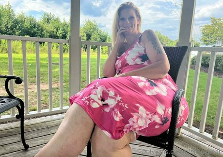 msjuicypear model erotic images