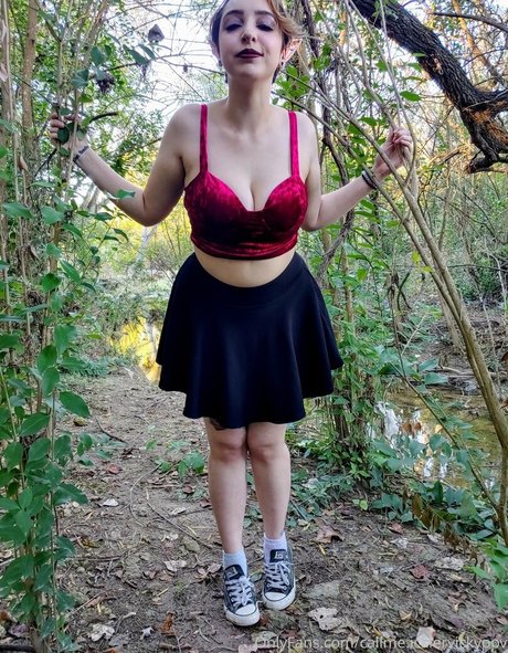 callme ickiervickyfree model photo