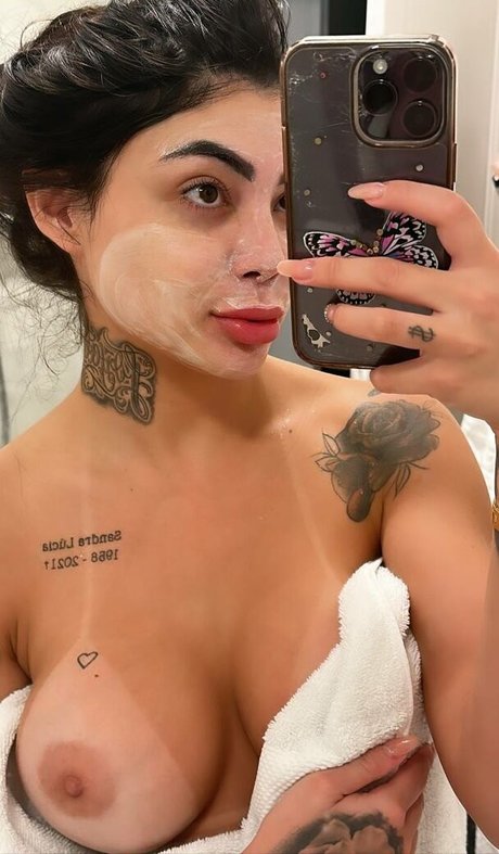 Gibueno model pornographic photos