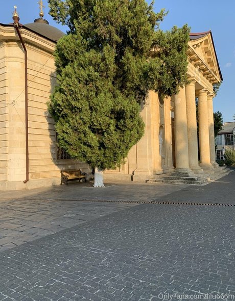 young teen onlyfans pretty img