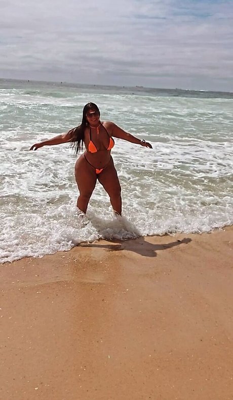 Mariabronzeada pornstar naked photo