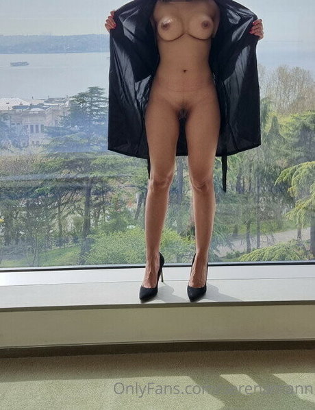 Serena Mann exclusive model archive