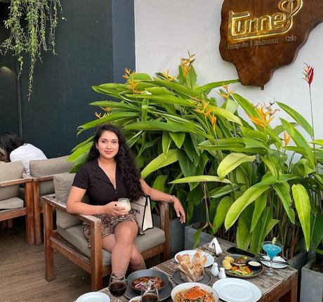 Nimesha Jayarathne xxx model images