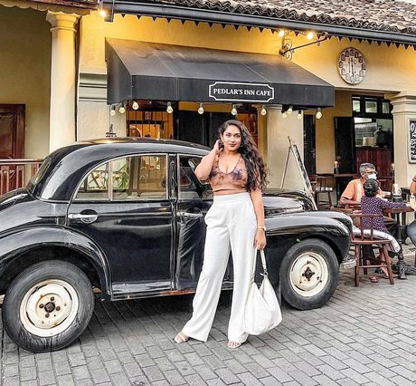 Nimesha Jayarathne sex model pic