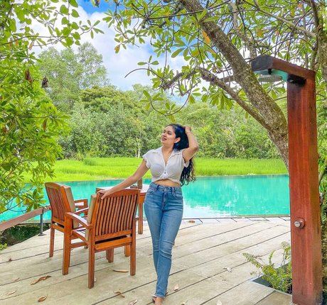 Nimesha Jayarathne pornstar xxx pic