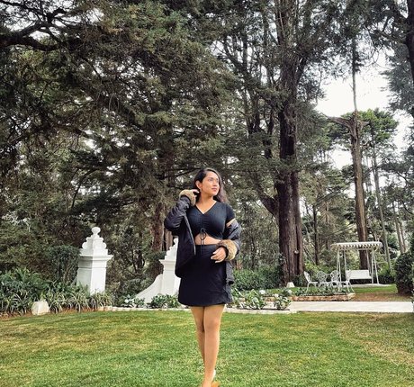 Nimesha Jayarathne star art photos