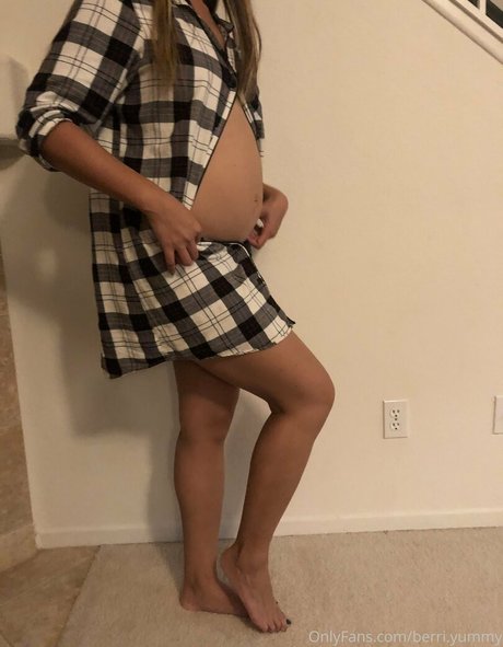 berri yummy model pornographic photo