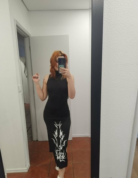 yourlocalflatweeb pornstar hd image