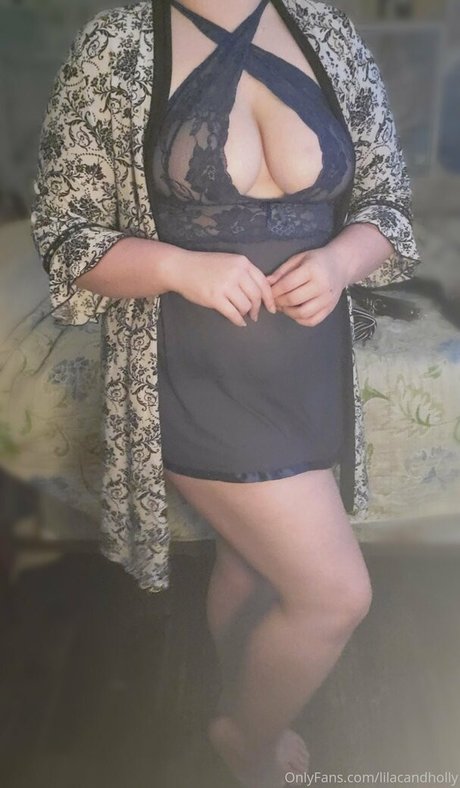 lilacandholly nudes actress photos