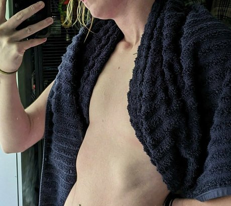 catgod x model naked img