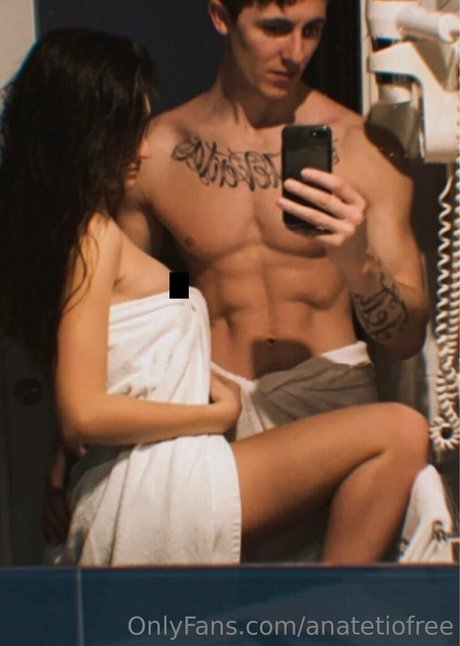 anatetiofree erotic star image