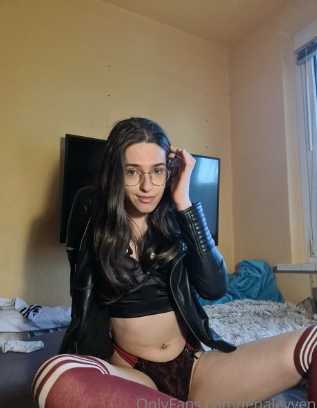 LenaLevven sex model photo