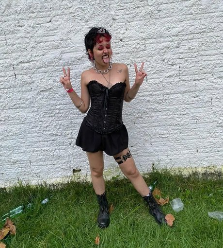 Aurwrayag pornographic actress picture