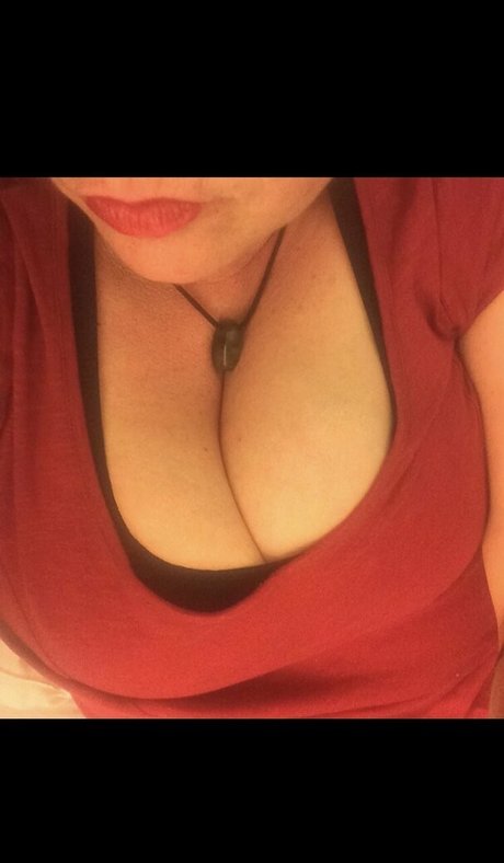 wholelottacurves model nice gallery