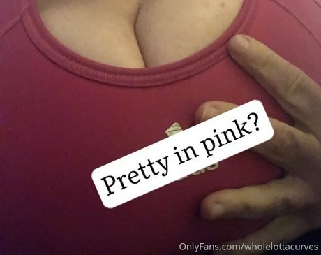 wholelottacurves beautiful actress photos