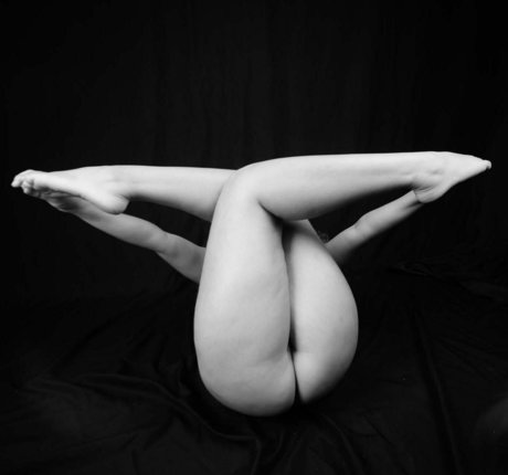 Erika Mahya xxx pornstar galleries