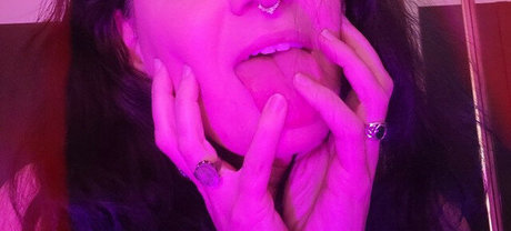 Malasmr nude model img