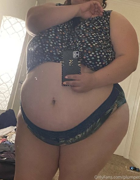 lilycupcakes model sexy pics