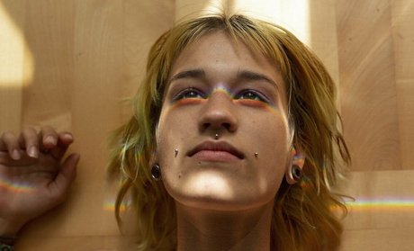 liqweedacid erotic model photo