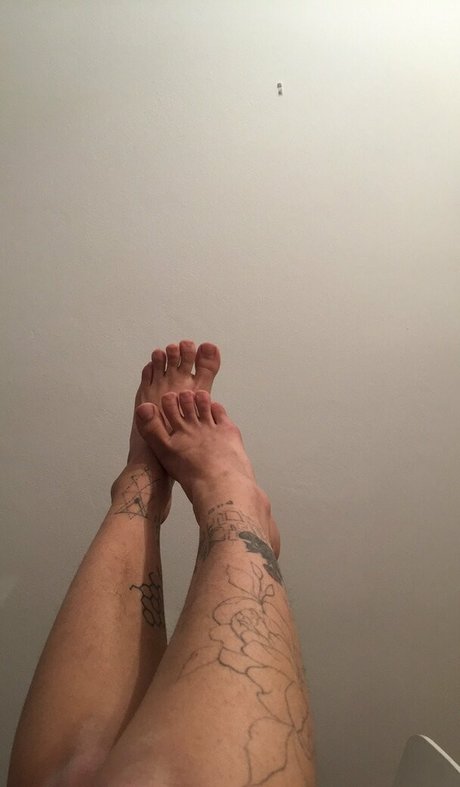 liqweedacid beautiful actress img