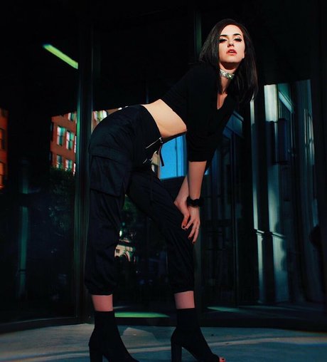 Sophie Sommers porn star photos