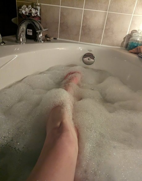 milky mama way adult model pic