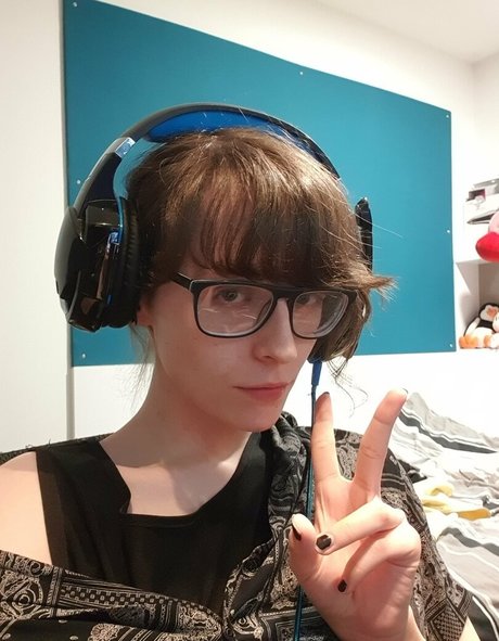 Beccasaur64 sexy pornstar pic