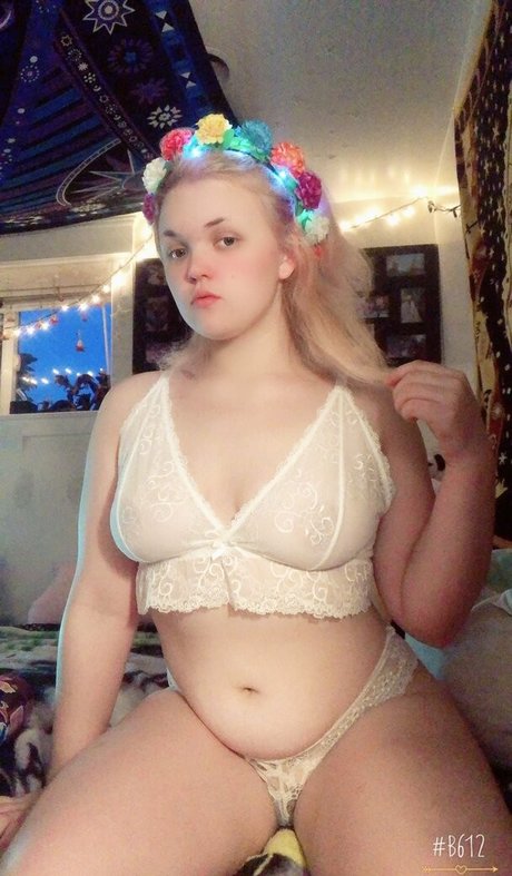 softxpupp beautiful model photo