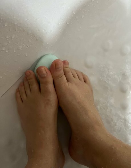 leluqueenz model beautiful archive