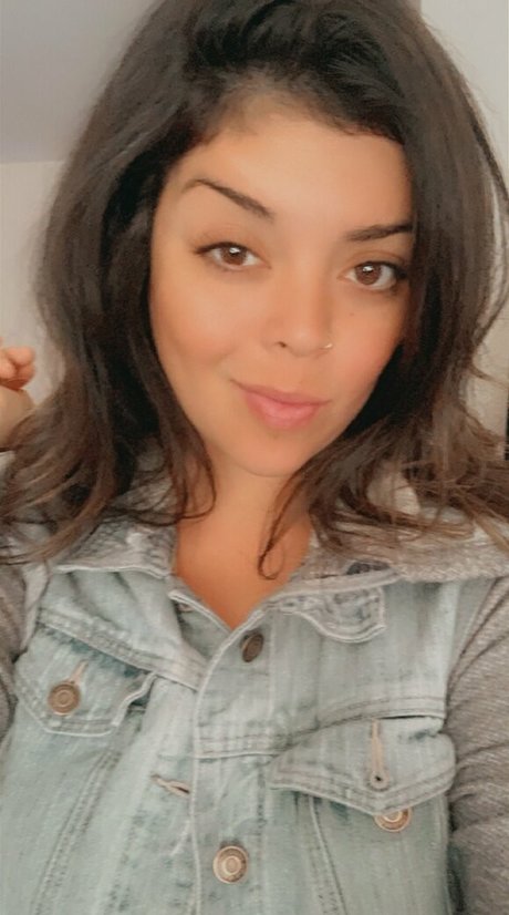 melena 11 hd model images