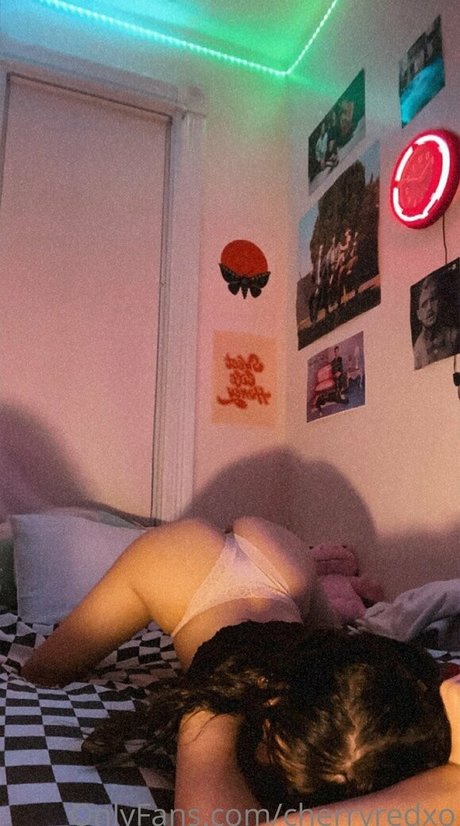 cherryredxo high quality star pic