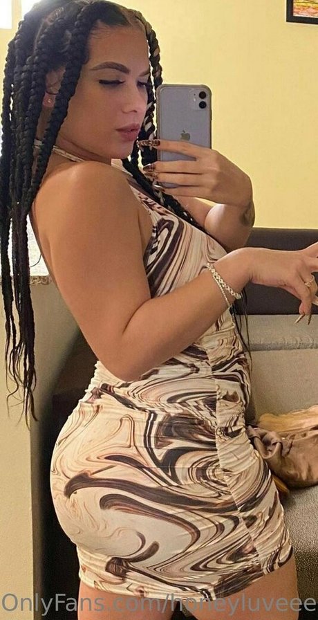 honeyluveee pornstar erotic galleries