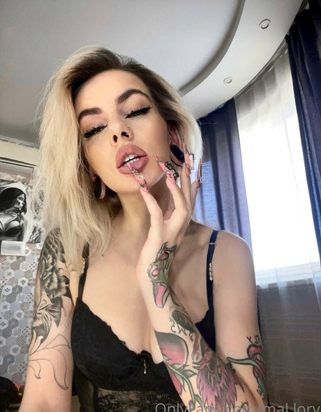 mal lory pornstar adult images